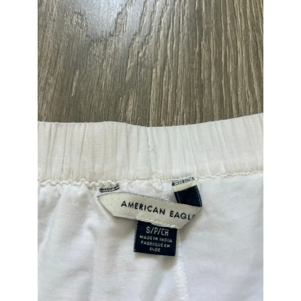 American Eagle High-Waisted Tiered Mini Skirt in White Size Small